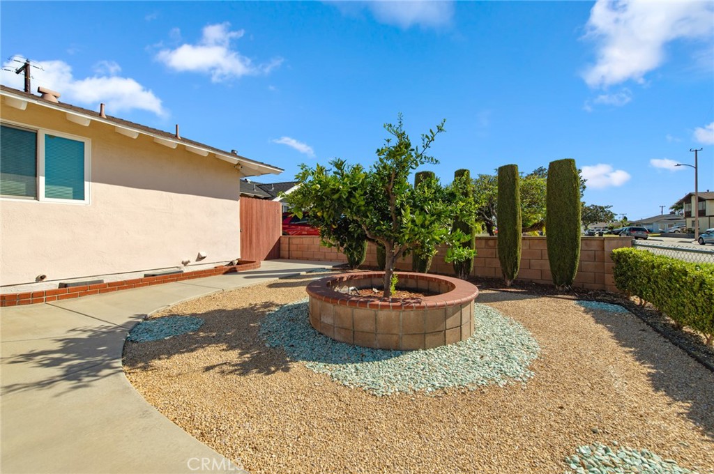 641 North Milford Road Orange, CA 92867 - Photo 22 of 25 a view of a backyard