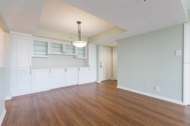 $369,000 | 3211 West Swann Avenue, Unit 1001, Tampa, FL 33609