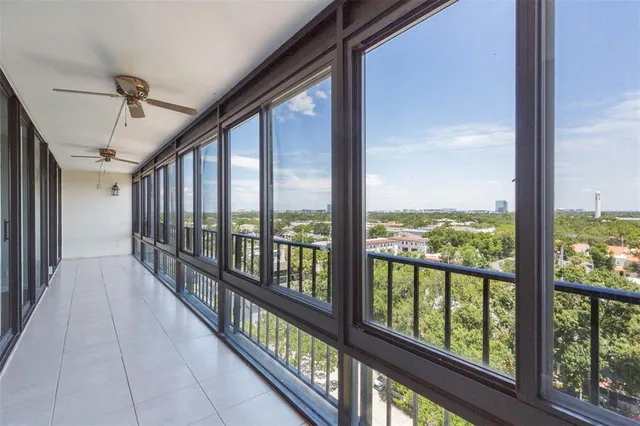 $369,000 | 3211 West Swann Avenue, Unit 1001, Tampa, FL 33609