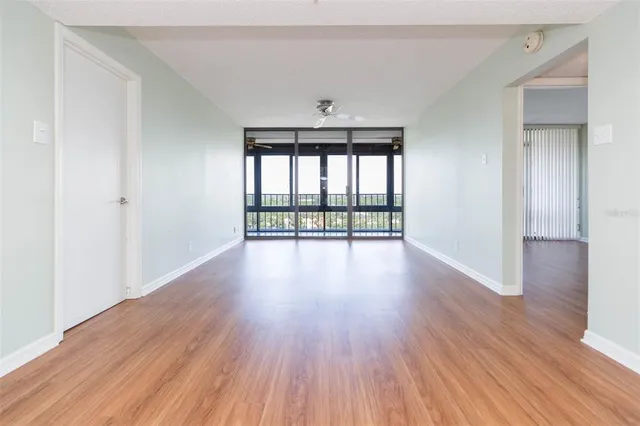 $369,000 | 3211 West Swann Avenue, Unit 1001, Tampa, FL 33609