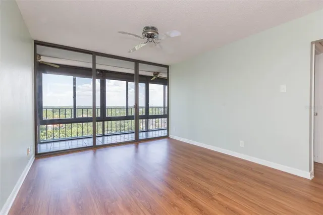 $369,000 | 3211 West Swann Avenue, Unit 1001, Tampa, FL 33609