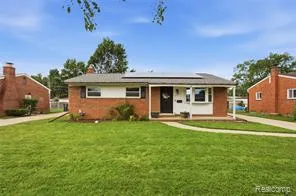 $259,900 | 2147 Parliament Drive, Sterling Heights, MI 48310