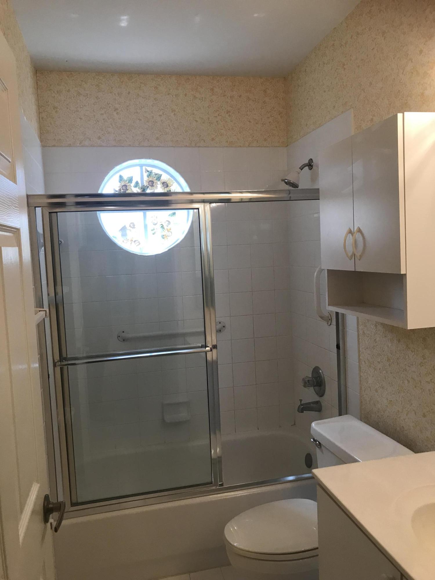 6340 Long Key Lane Boynton Beach, FL 33472 - Photo 19 of 31 2nd bath