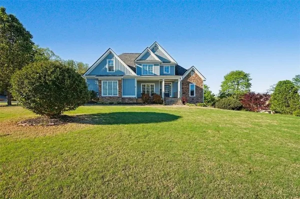 $714,999 | 18 Thunderhawk Lane, Rydal, GA 30171