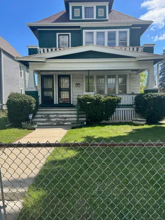 $154,900 | 2718 North 37th Street, Unit 2720, Milwaukee, WI 53210
