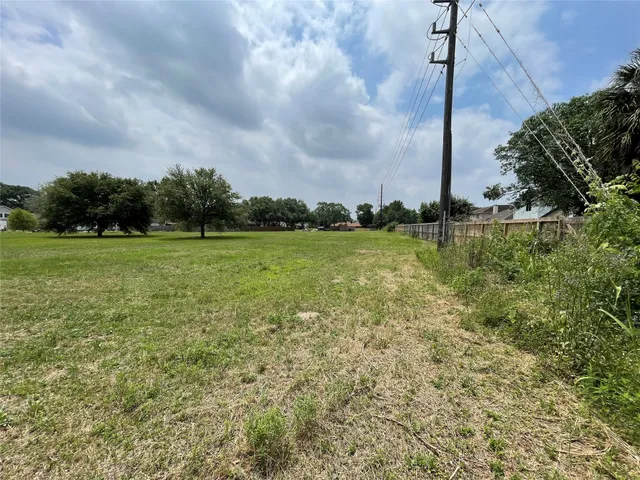 $320,000 | 6222 Downwood Forest Drive, Houston, TX 77088