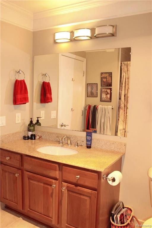 351 South Crooks Road Clawson, MI 48017 - Photo 20 of 24 Gallery Image 20