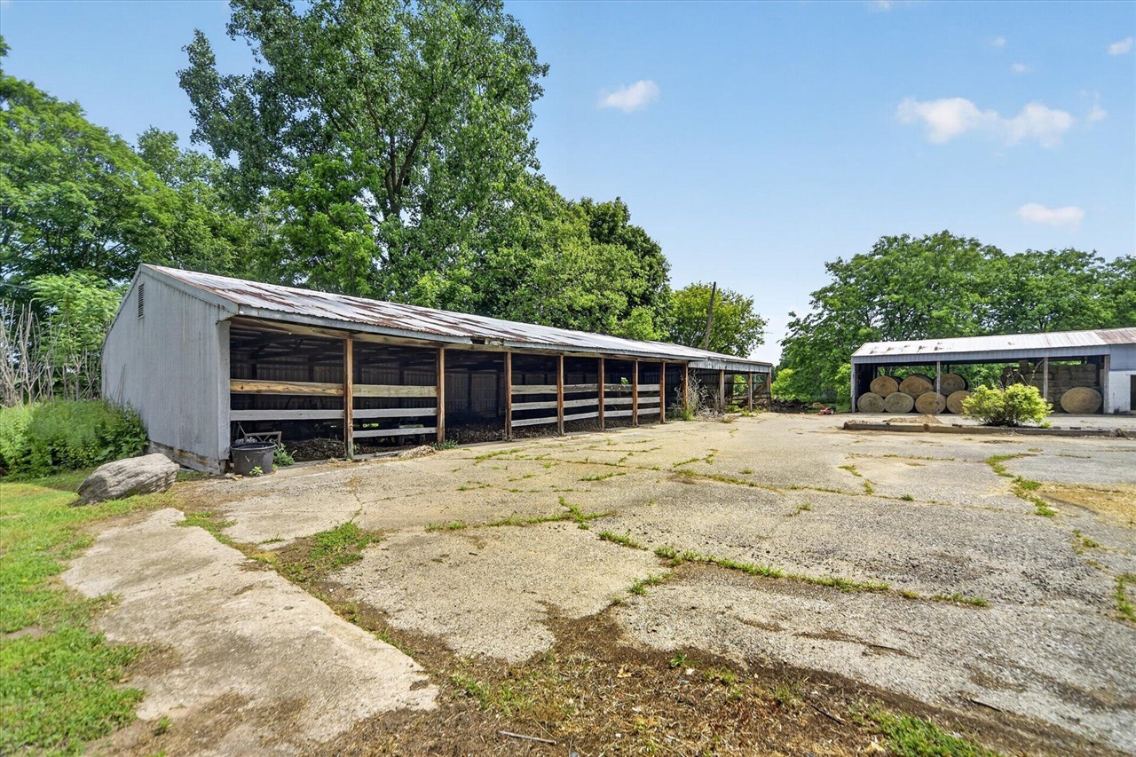 13550 Devereaux Road Albion, MI 49224 - Photo 43 of 46