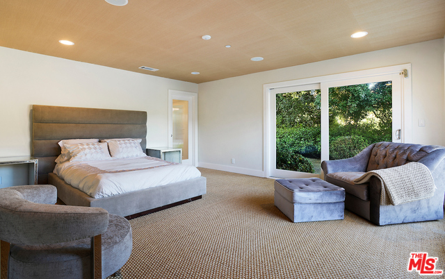 2547 Hutton Drive Beverly Hills, CA 90210 - Photo 11 of 28