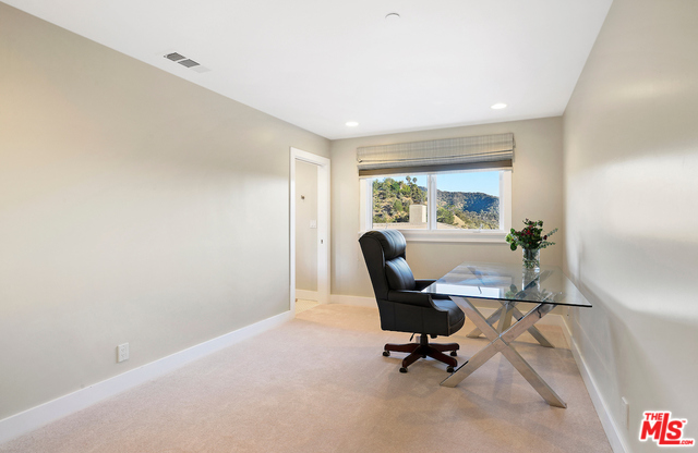 2547 Hutton Drive Beverly Hills, CA 90210 - Photo 17 of 28