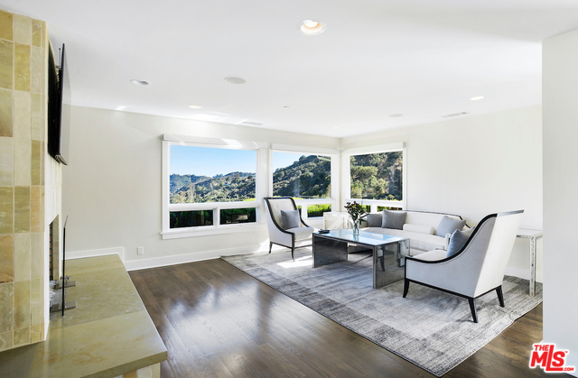 2547 Hutton Drive Beverly Hills, CA 90210 - Photo 4 of 28