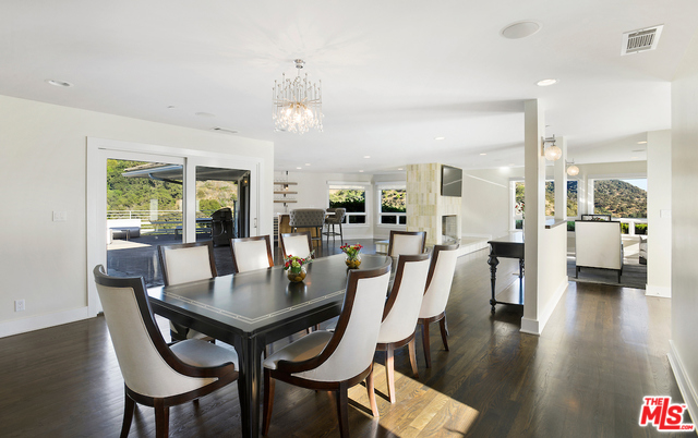 2547 Hutton Drive Beverly Hills, CA 90210 - Photo 7 of 28