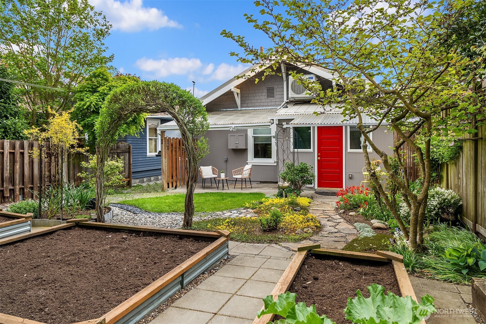 808 Northwest 64th Street Seattle, WA 98107 - Photo 20 of 37