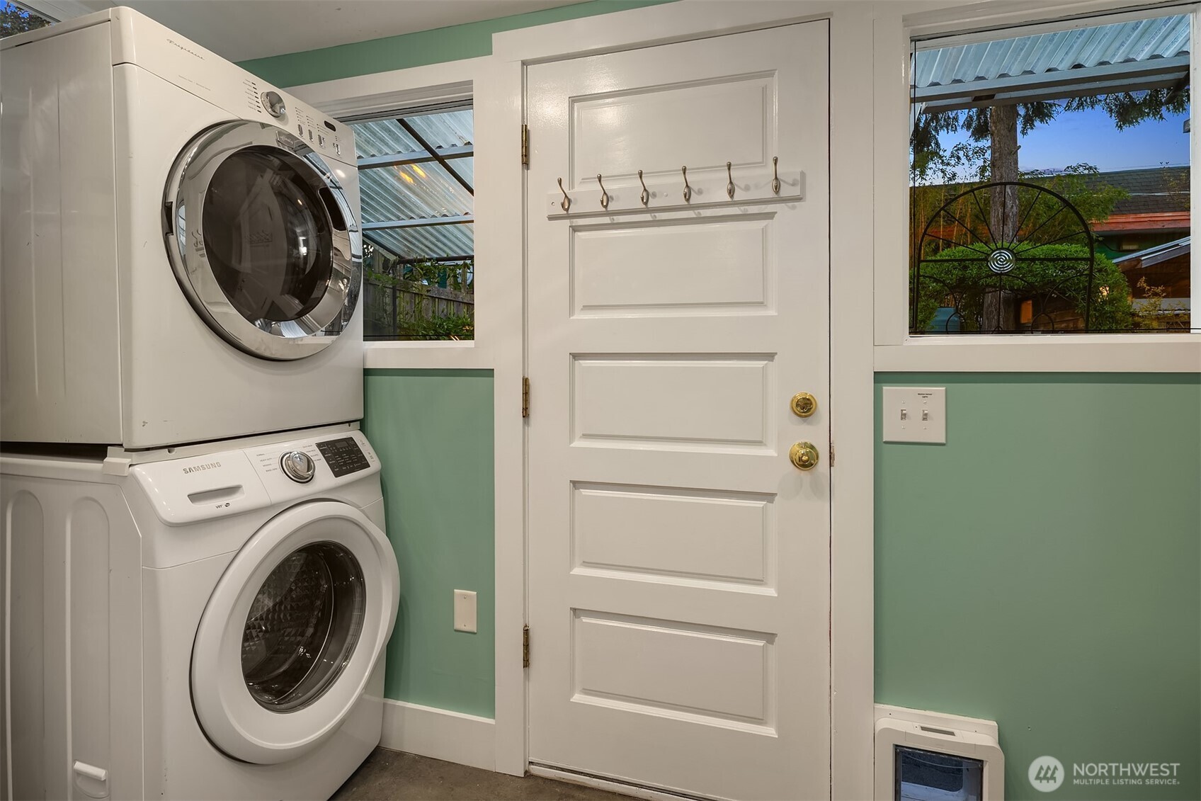 808 Northwest 64th Street Seattle, WA 98107 - Photo 23 of 37