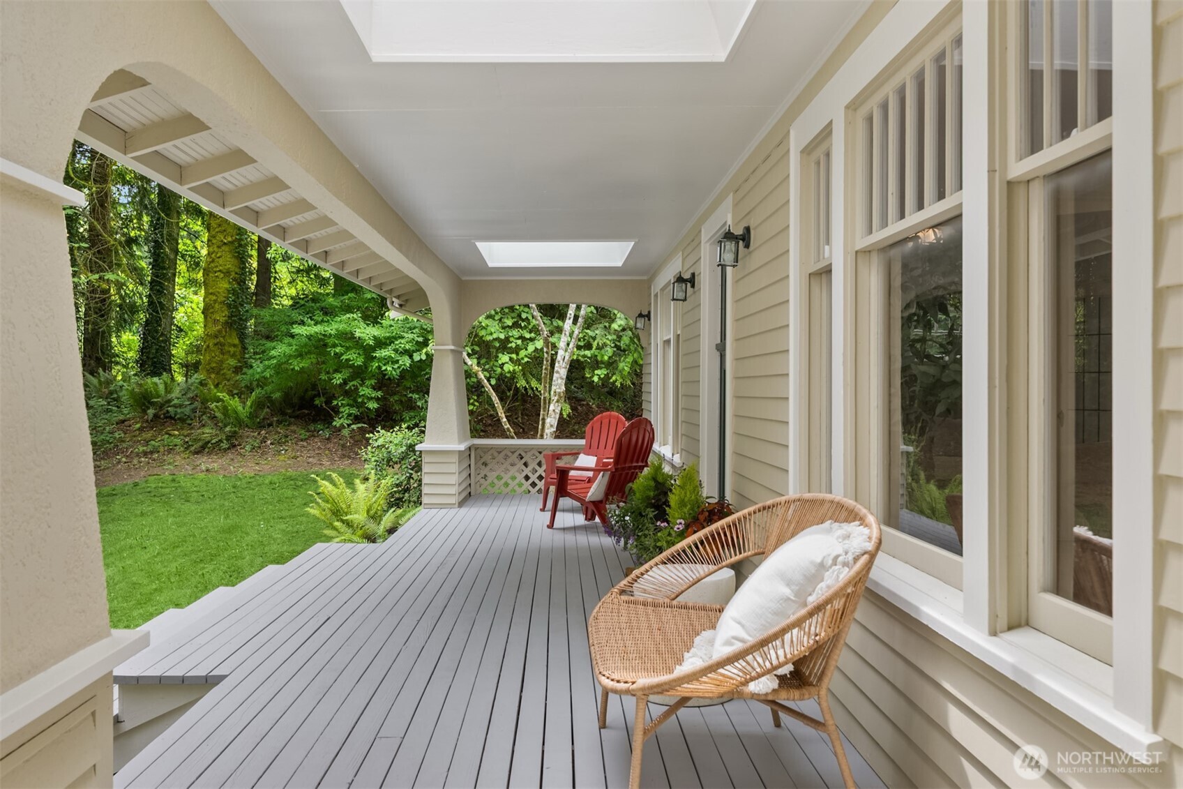 14864 Sivertson Road Northeast Bainbridge Island, WA 98110 - Photo 2 of 37