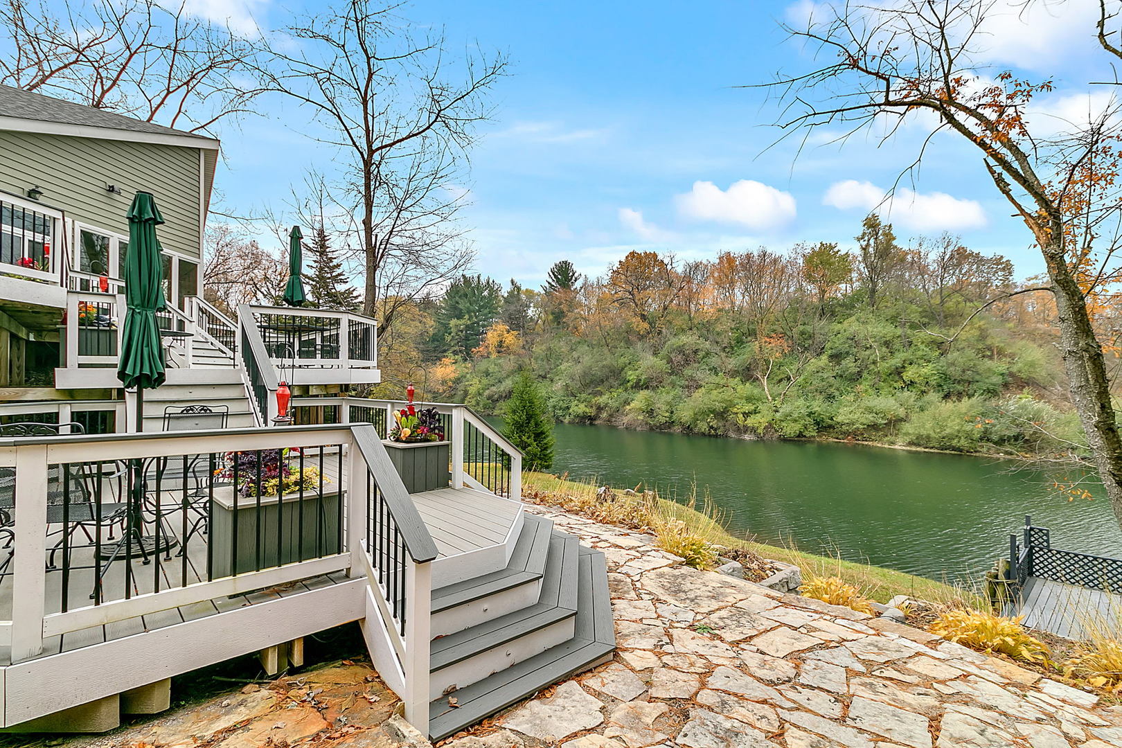 3320 North Jugtown Road Morris, IL 60450 - Photo 29 of 48 a view of a patio with two chairs