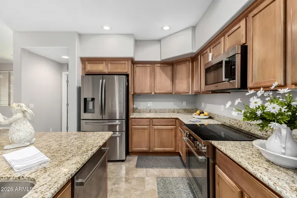 $395,000 | 29120 North 22nd Avenue, Unit 104, Phoenix, AZ 85085