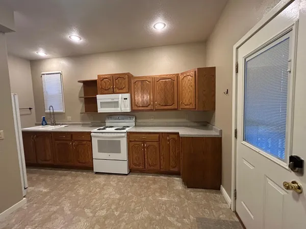 $139,900 | 231 South Prairie Avenue, Fairmont, MN 56031