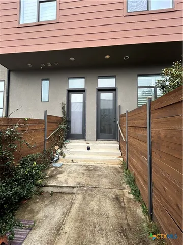 $2,195 | 1269 North Academy Avenue, New Braunfels, TX 78130