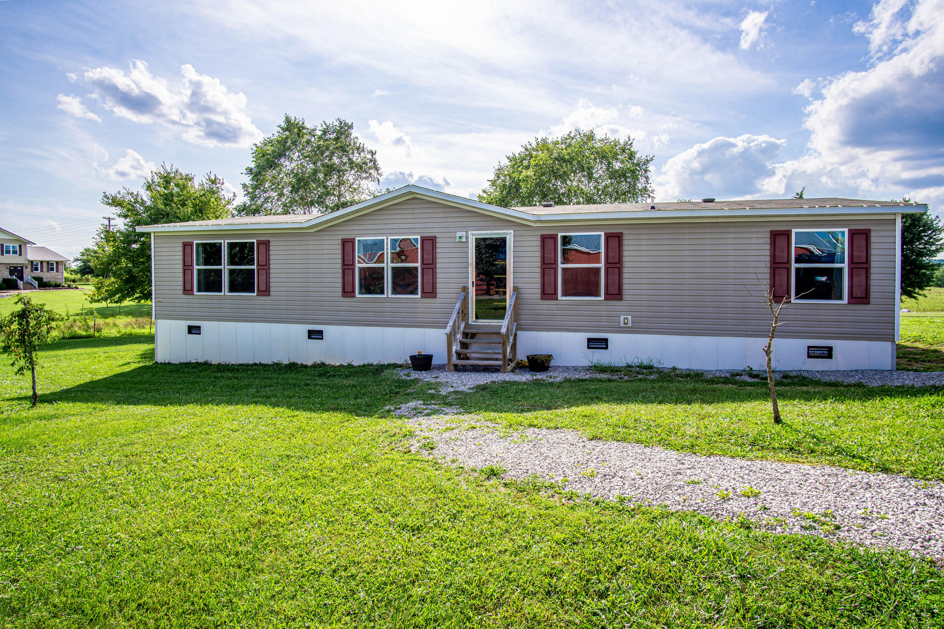 648 Smith Brewer Road London, KY 40744 - Photo 2 of 31 DSC02449-HDR