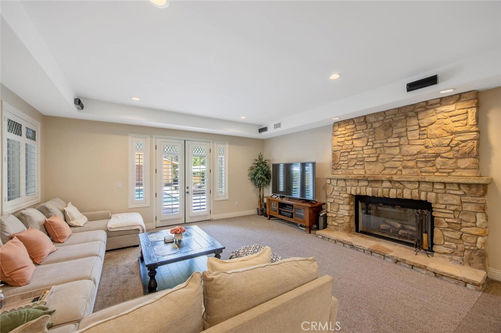 21120 Placerita Canyon Road Newhall, CA 91321 - Photo 20 of 53 Spacious Family Room with Pool View