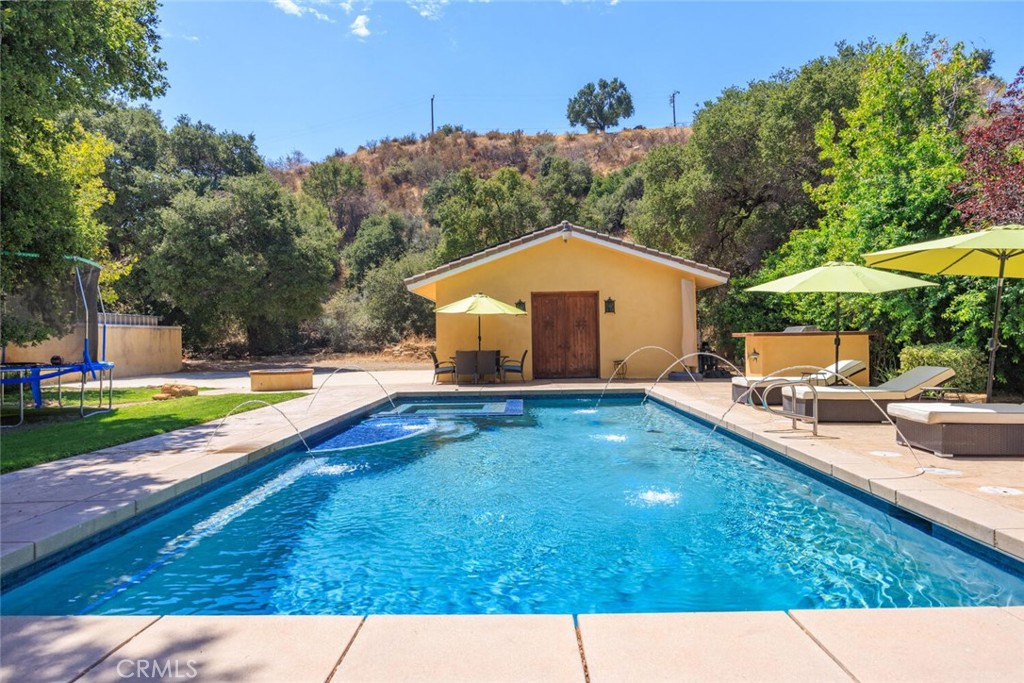 21120 Placerita Canyon Road Newhall, CA 91321 - Photo 49 of 53 2nd garage / Potential ADU