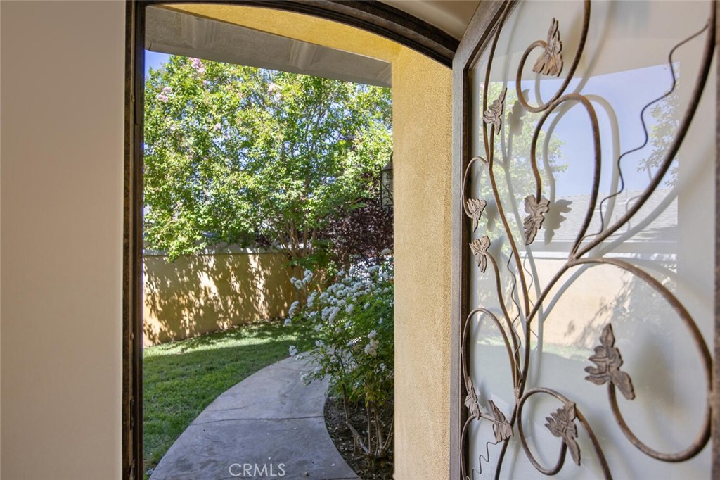 21120 Placerita Canyon Road Newhall, CA 91321 - Photo 5 of 53