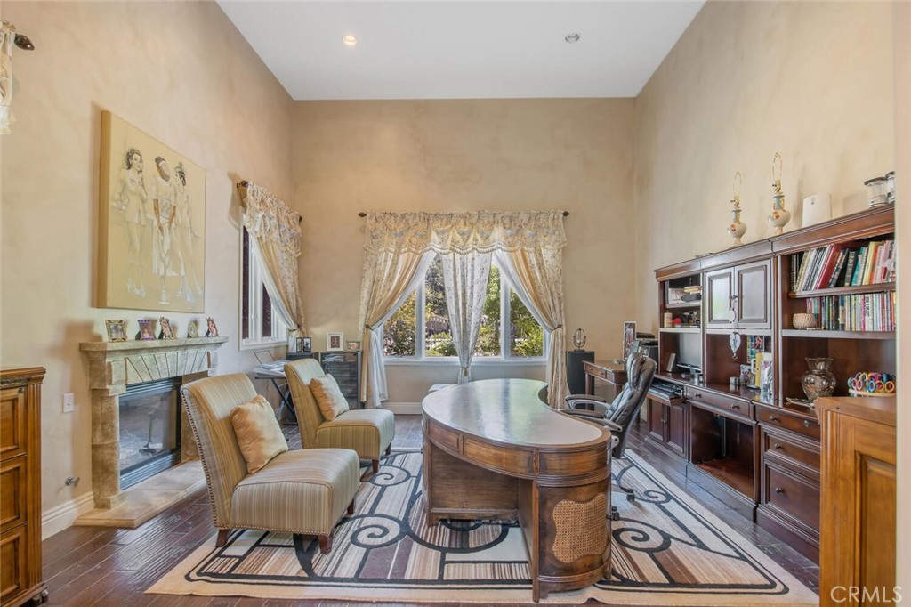 21120 Placerita Canyon Road Newhall, CA 91321 - Photo 10 of 53 Regal Office or Formal Living Room