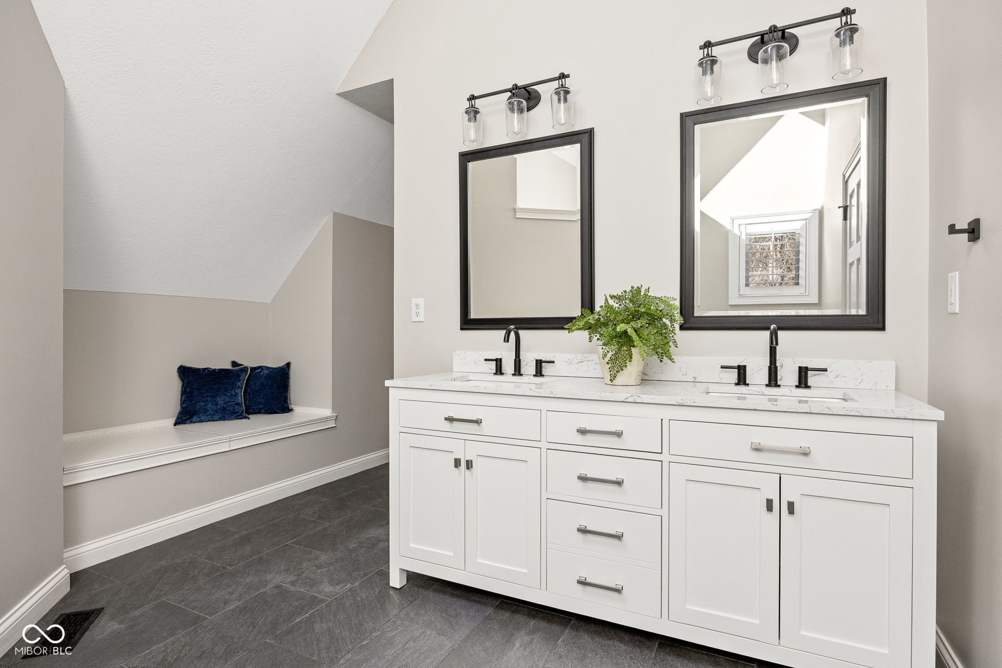 13727 Smokey Ridge Overlook Carmel, IN 46033 - Photo 48 of 94