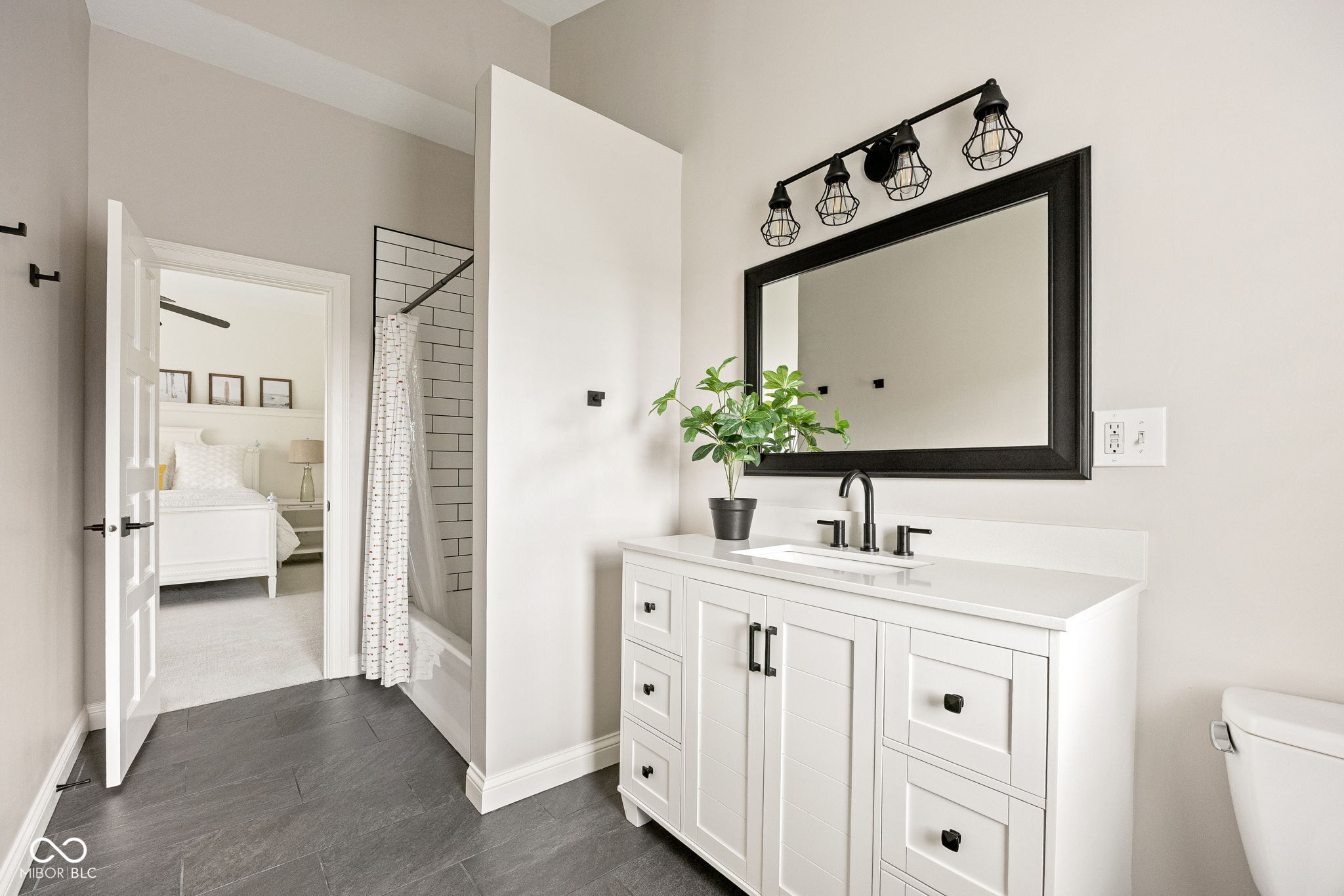 13727 Smokey Ridge Overlook Carmel, IN 46033 - Photo 54 of 94