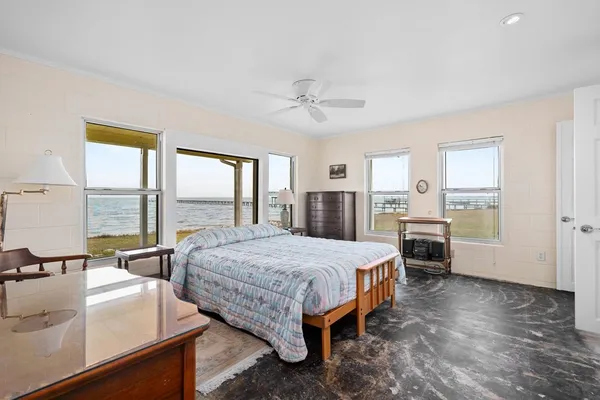 $575,000 | 3657 Copano Drive, Rockport, TX 78382