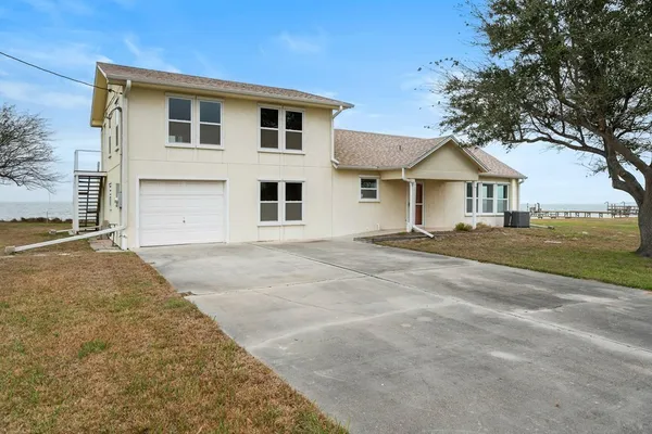 $575,000 | 3657 Copano Drive, Rockport, TX 78382