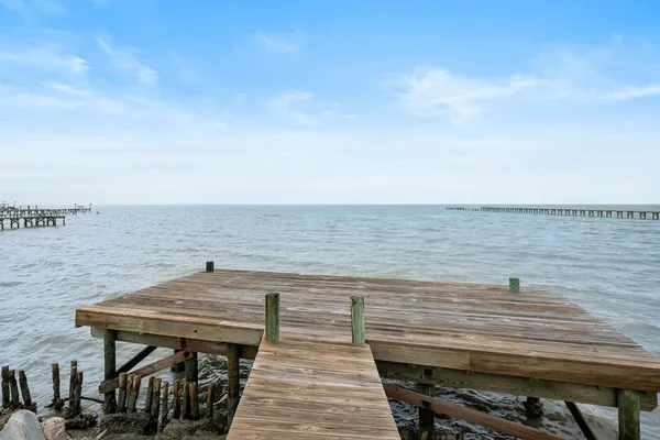 $575,000 | 3657 Copano Drive, Rockport, TX 78382