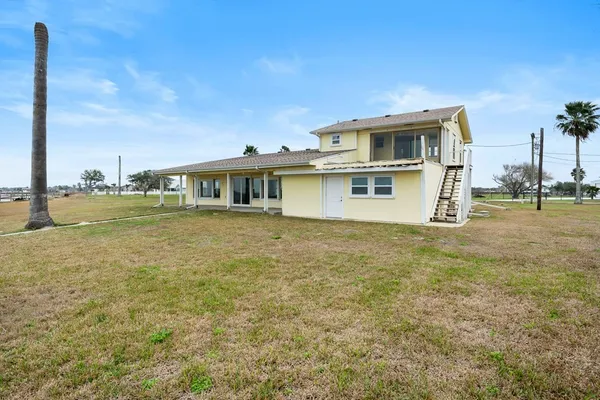 $575,000 | 3657 Copano Drive, Rockport, TX 78382