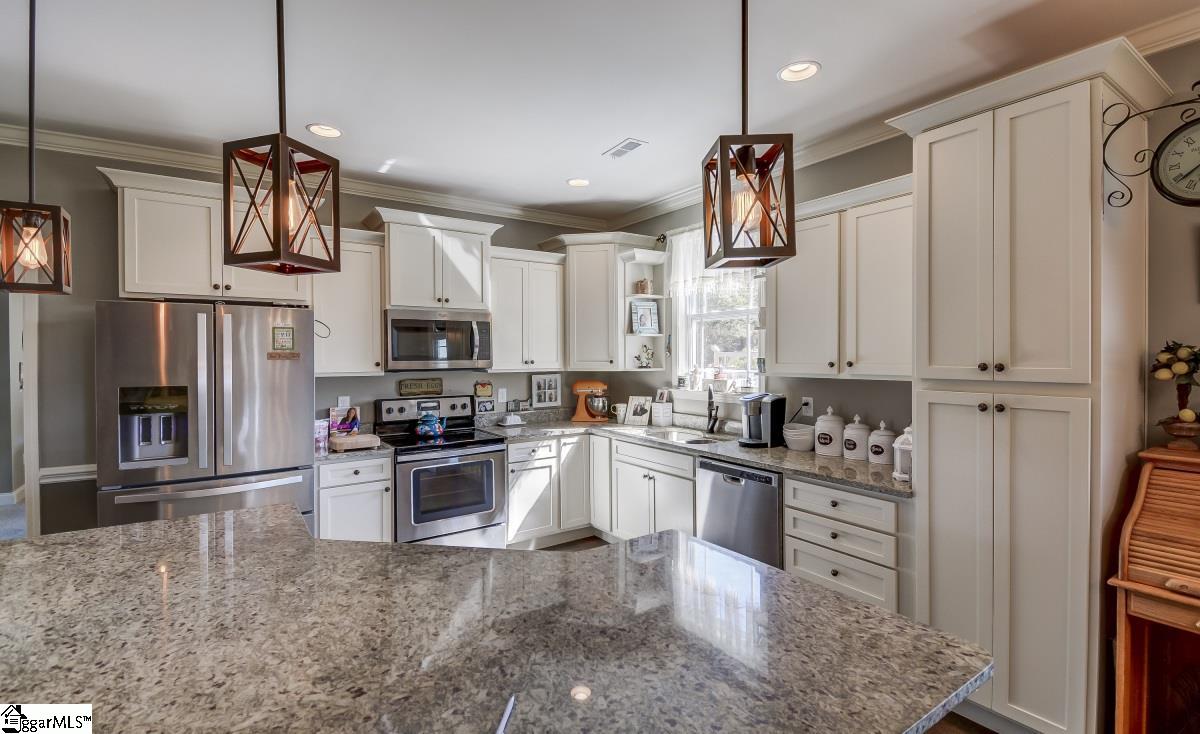 163 State Rd S-42-9756 Lyman, SC 29365 - Photo 6 of 24
