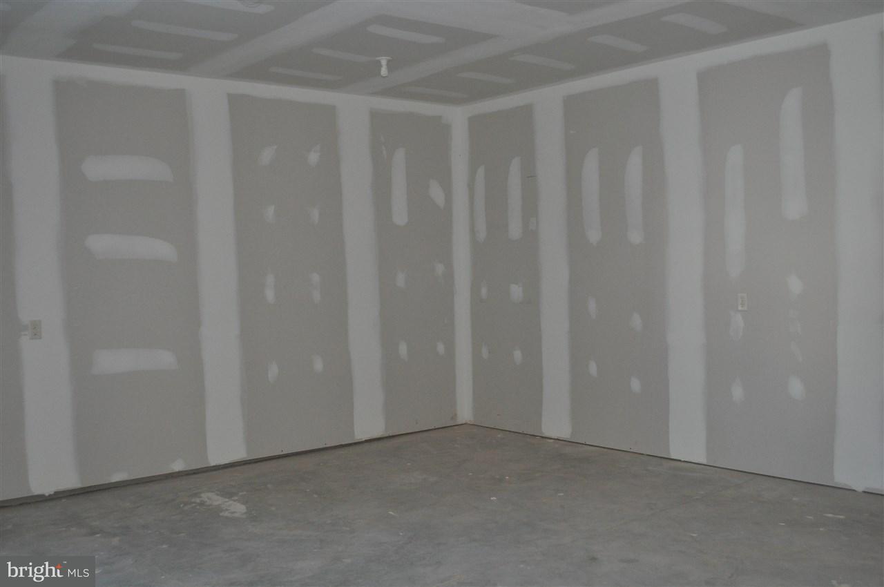 355 Riviera Street, Unit 59 Mount Wolf, PA 17347 - Photo 12 of 31 Gallery Image 12