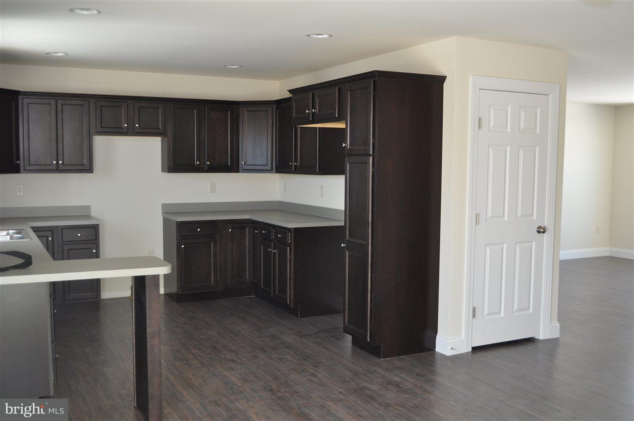 355 Riviera Street, Unit 59 Mount Wolf, PA 17347 - Photo 15 of 31 Gallery Image 15