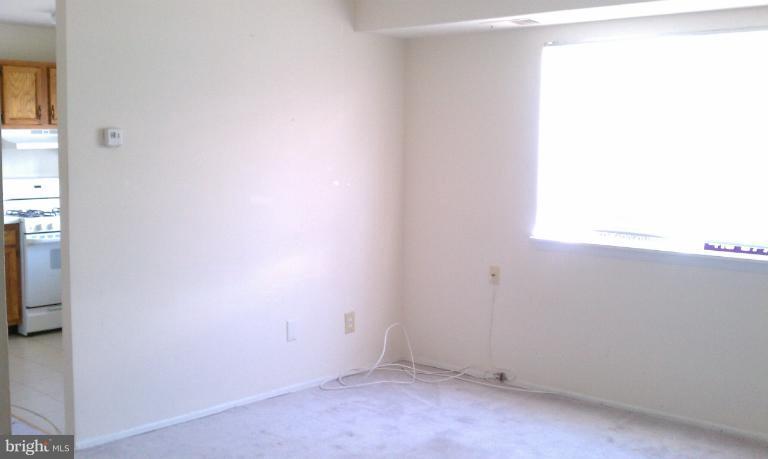 11909 Tarragon Road, Unit 11909 Reisterstown, MD 21136 - Photo 2 of 9 Living Room