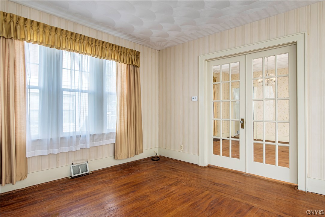 2811 Ogden Place Utica, NY 13501 - Photo 25 of 50