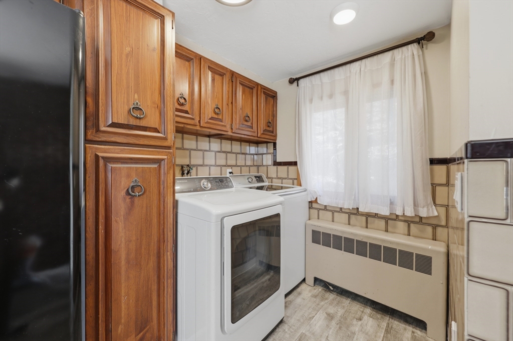 586 Franklin Street, Unit 1 Worcester, MA 01604 - Photo 3 of 20