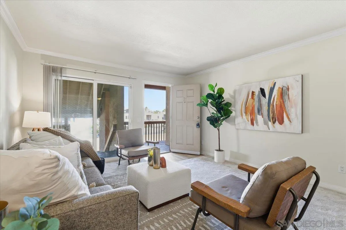 180 Chambers Street, Unit 21 El Cajon, CA 92020 - Photo 6 of 22