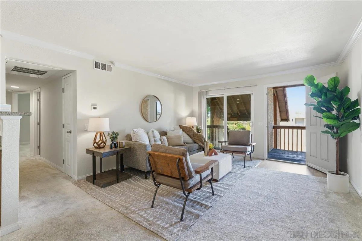 180 Chambers Street, Unit 21 El Cajon, CA 92020 - Photo 10 of 22