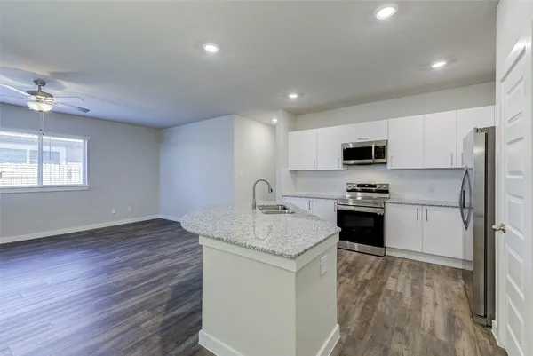 $1,595 | 9848 Grosbeak Lane, Magnolia, TX 77354