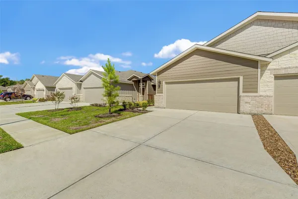 $1,595 | 9848 Grosbeak Lane, Magnolia, TX 77354