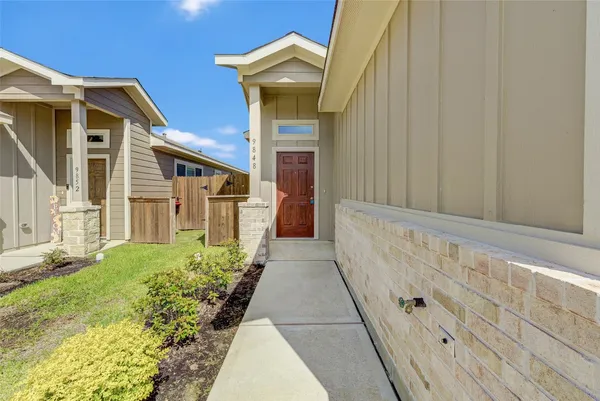 $1,595 | 9848 Grosbeak Lane, Magnolia, TX 77354