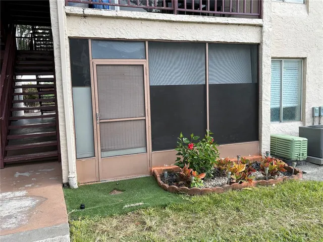 $1,350 | 3845 South Lake Drive, Unit 191, Tampa, FL 33614