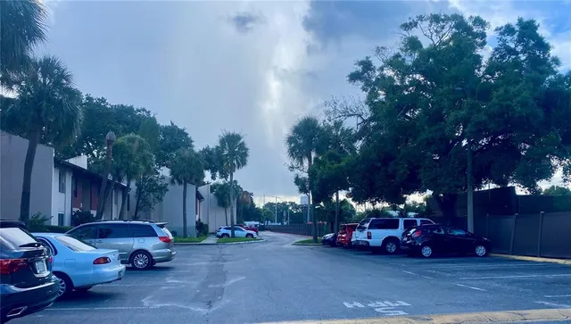 $1,350 | 3845 South Lake Drive, Unit 191, Tampa, FL 33614