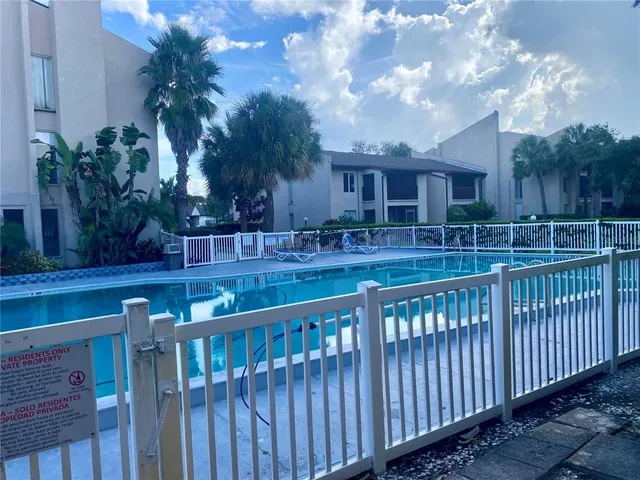 $1,350 | 3845 South Lake Drive, Unit 191, Tampa, FL 33614