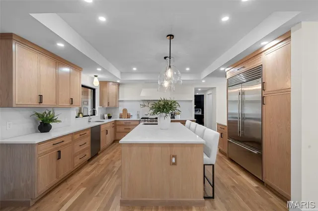 $2,775,000 | 1534 Woodgate Drive, Frontenac, MO 63131