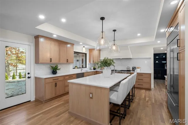 $2,775,000 | 1534 Woodgate Drive, Frontenac, MO 63131